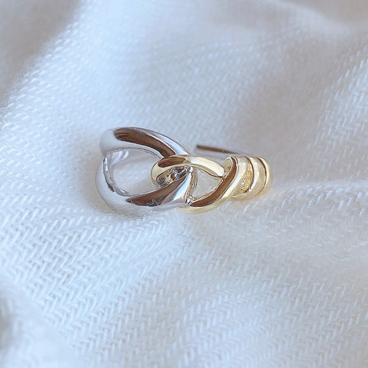 Gold And Silver Knot Ring