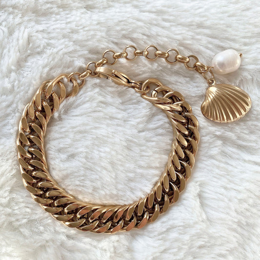 Cuban Bracelet with Gold Shell and Pearl