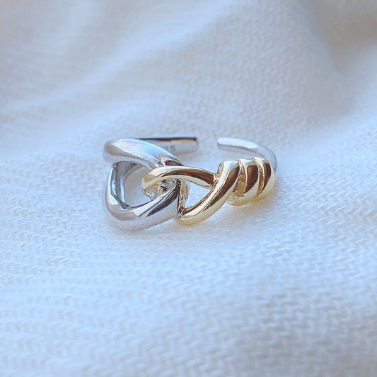 Gold And Silver Knot Ring